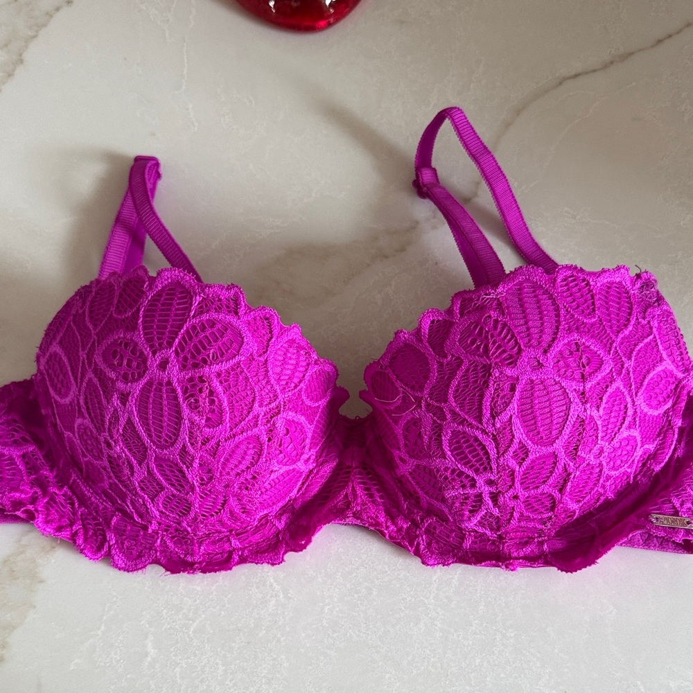 Lace Underwire Bra in Vibrant Pink
